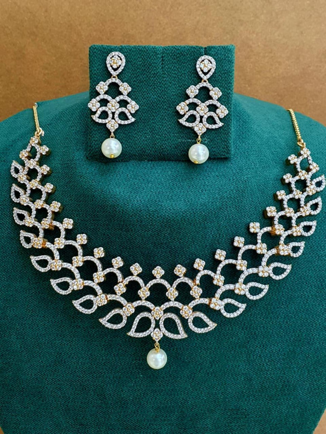Aisha Zircon Floral Pearl Drop Necklace Set