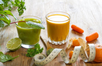 Natural Detox with Herbal Juices